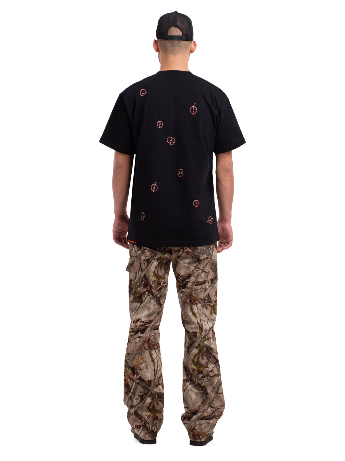 CHAYETINATS-BOLL-TAG-TEE-BACK-MALE.jpg__PID:6b764d3f-138e-4f0d-b496-fad5f2a24b7c