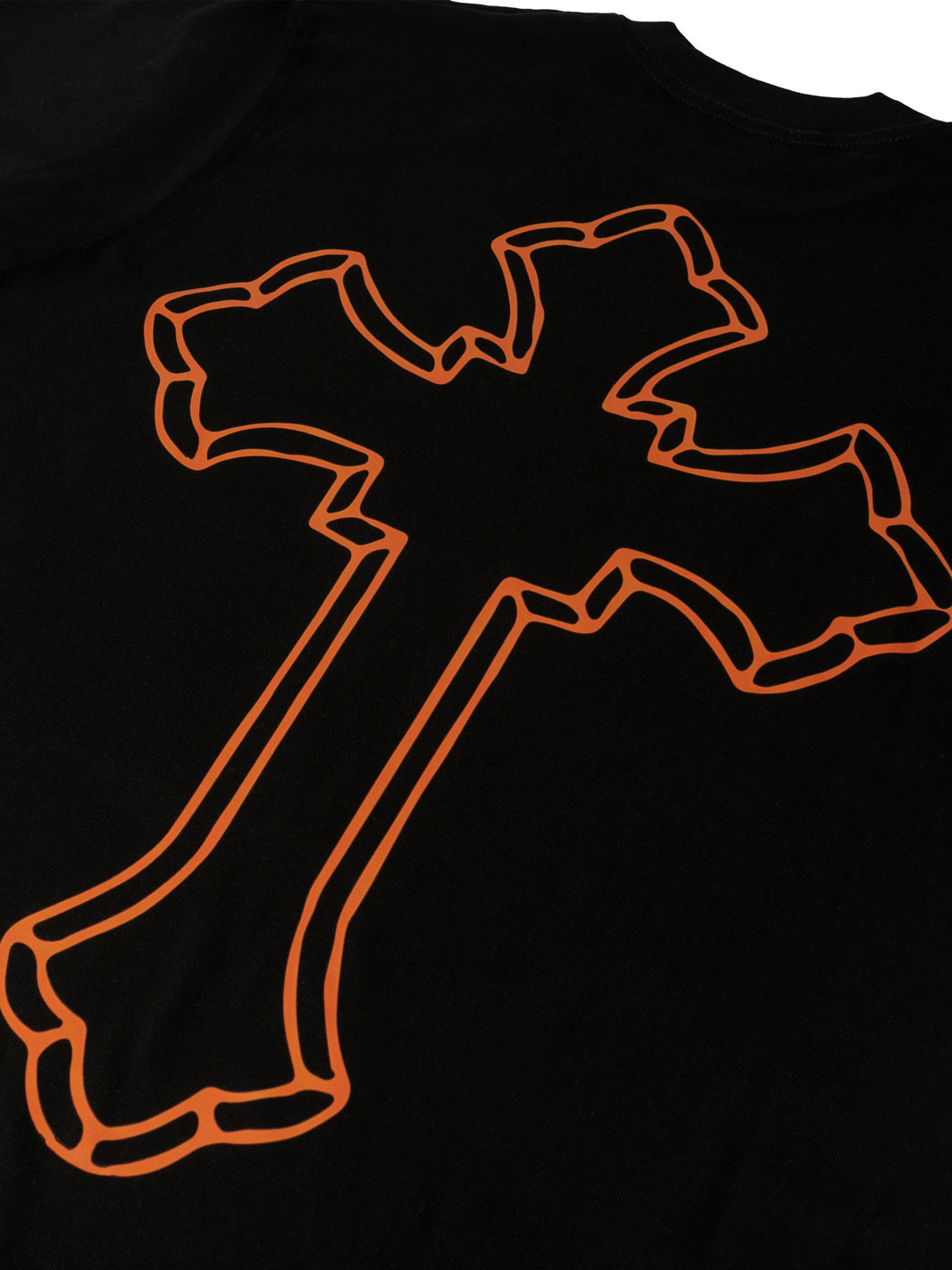 CHAYETINATS-FISH-CROSS-TEE-DETAIL.jpg__PID:4191cab9-2fc5-4121-a7f5-4047ef38bd0b